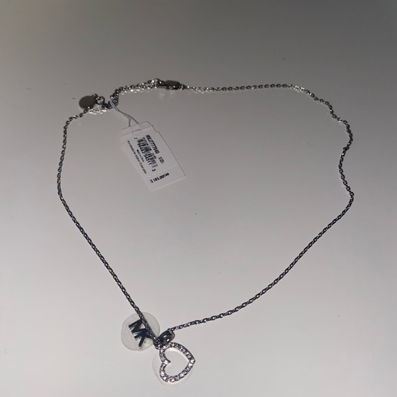 Michael Kors necklace - Picture 7 of 7